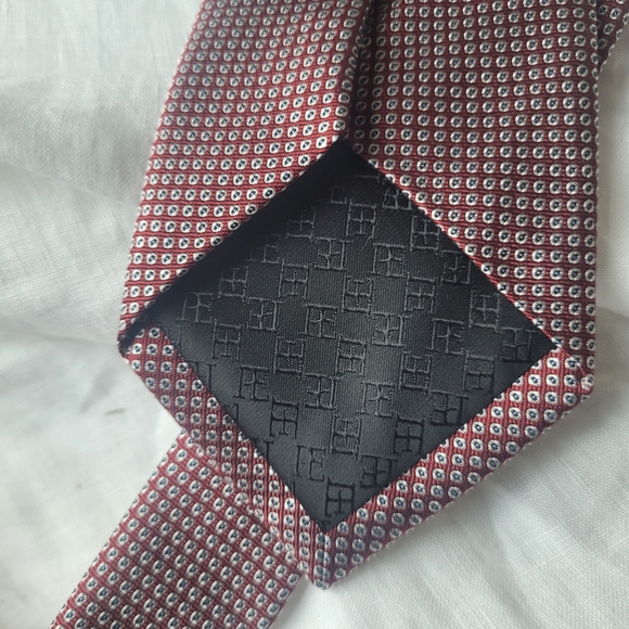 Perry Ellis Silk Tie - Picture 2 of 5